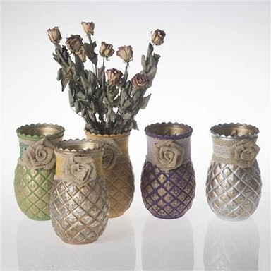 Antikna staklena vaza za cvijeće