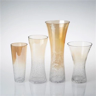 Visoka mršava vaza za cvijeće